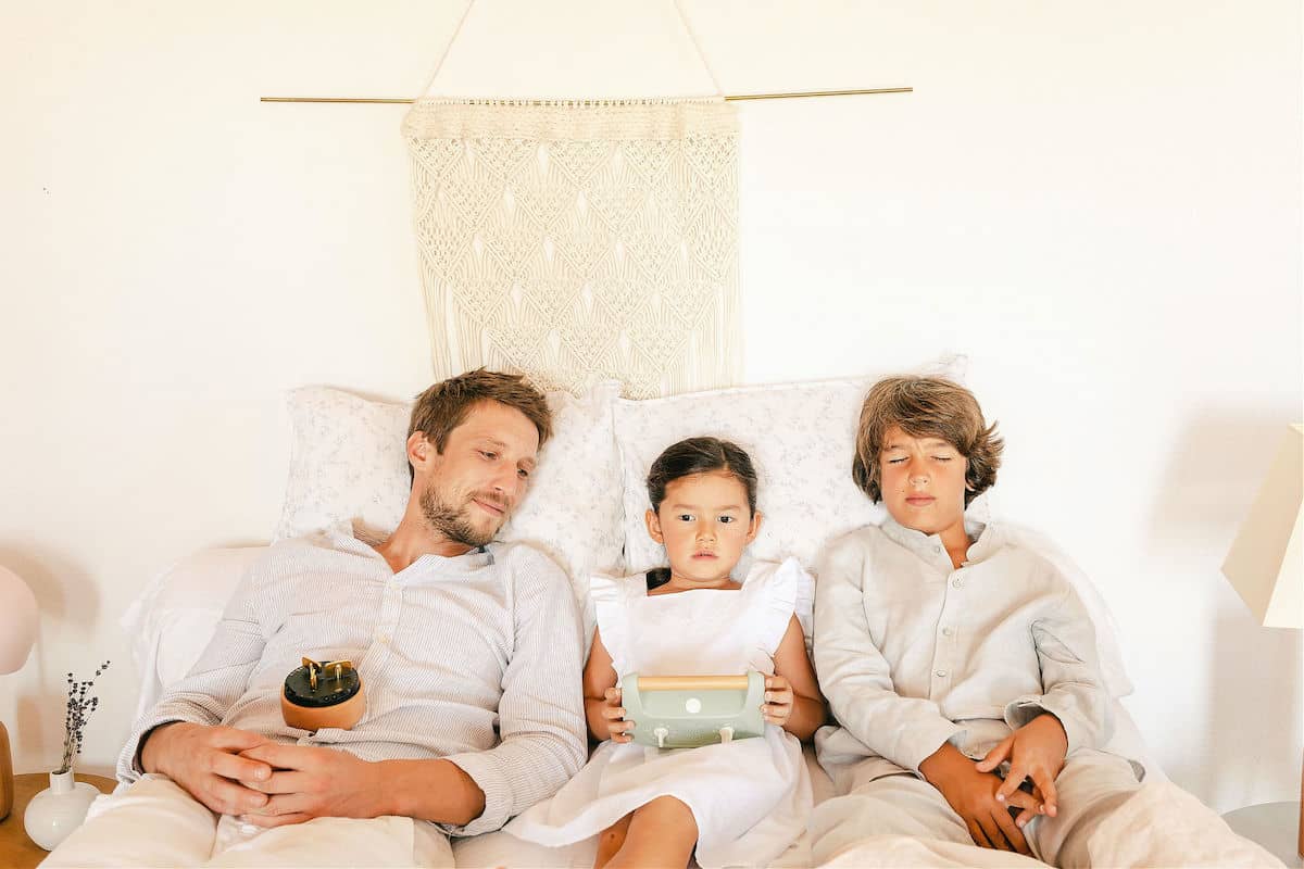 5 Simple Screen-Free Bedtime Rituals to Help the Whole Family Unwind and Sleep Better