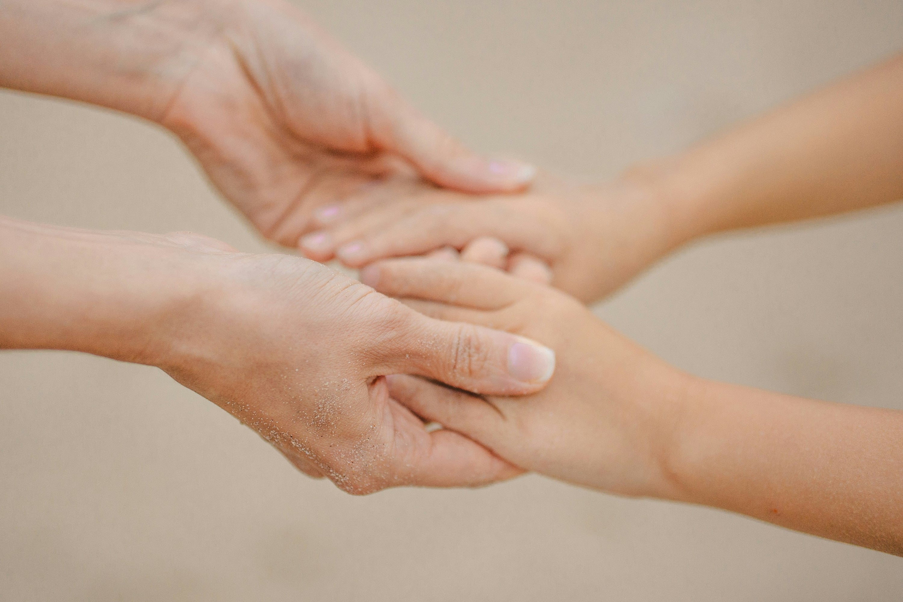 10 Ways to Combine Gentle Touch and Simple Words to Calm Your Child